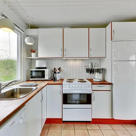 Marika - 500m From The Sea By Interhome